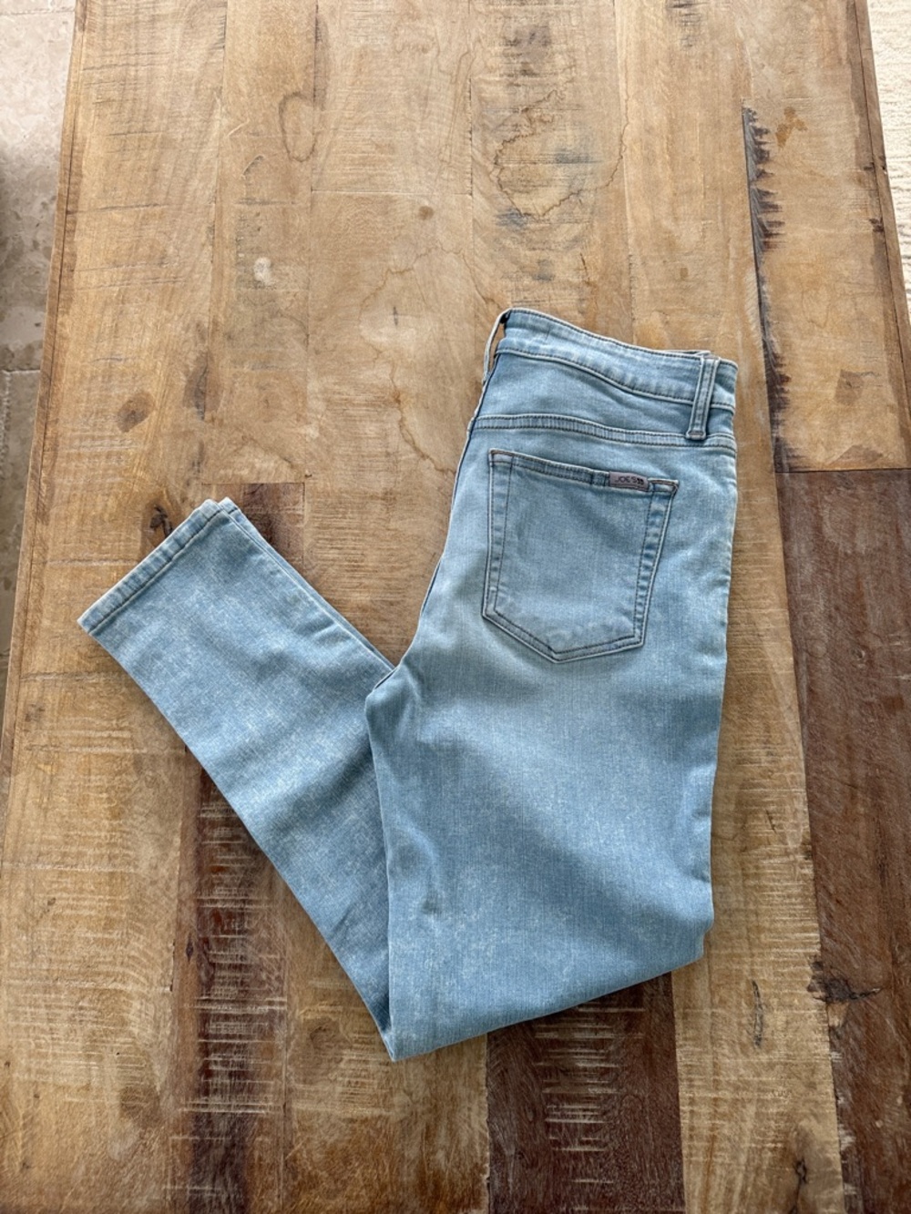 Joe's Jeans Women’s Skinny Jeans size 28. Like new. Approximately 11” rise